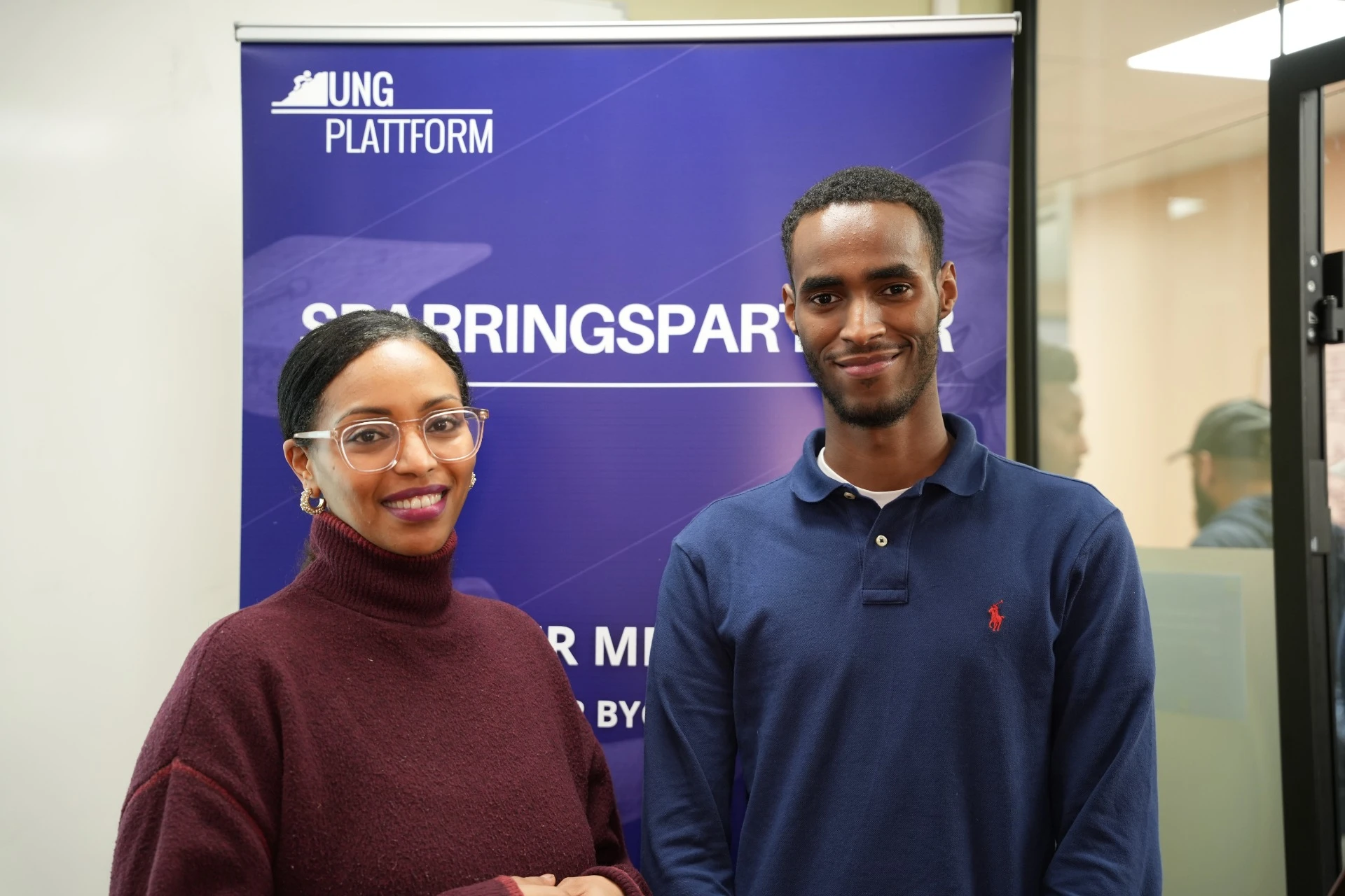 Stemningsbilde fra lanseringen med deltakere i rommet.